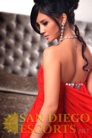 She is a Beautiful Escort Want a girl who looks great out on the town? Here's Cindy.